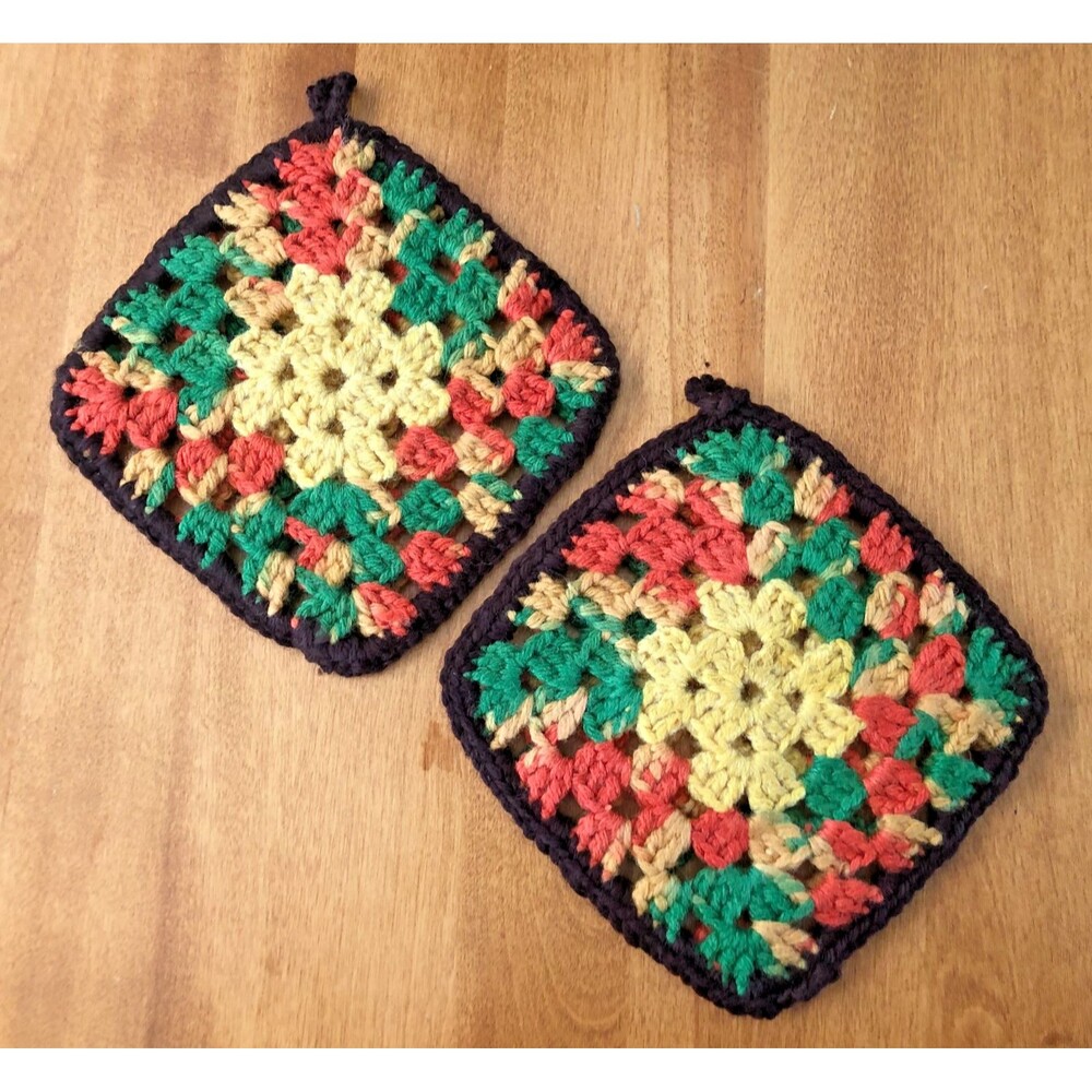 Handmade Crocheted Hot Pads Pot Holders Set of 2 Hanging 6.25" Vintage Retro 70s
